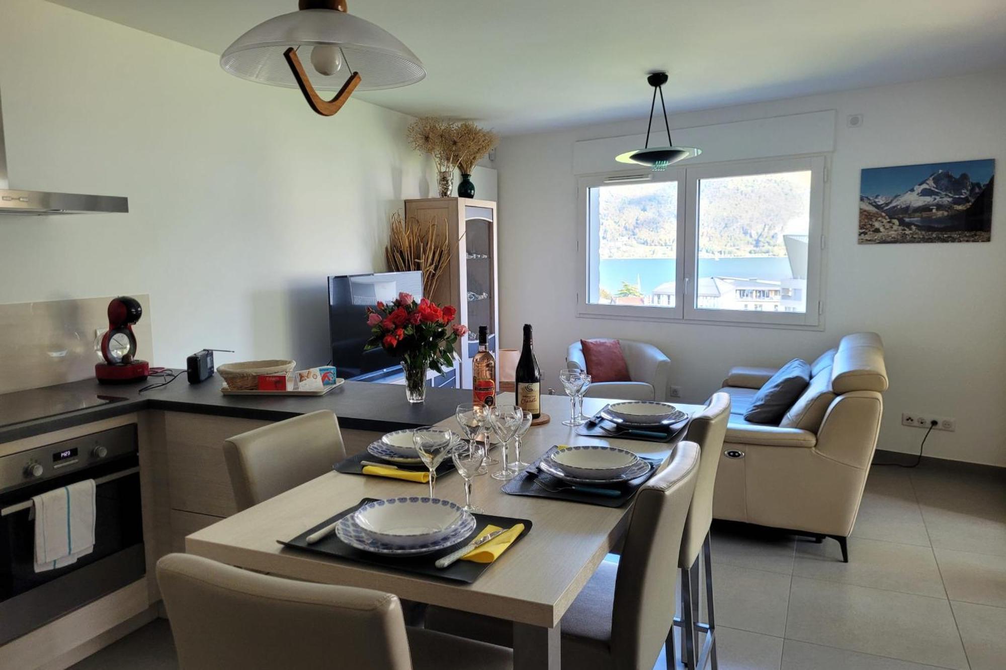 Le Tableau Du Lac 507 - 2 Bedrooms Apartment With Lake View Terrace Annecy Bagian luar foto